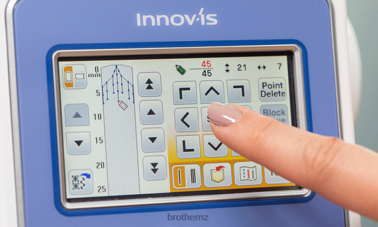 Equipment Brother Innov-is M380D Disney sewing, quilting and embroidery machine