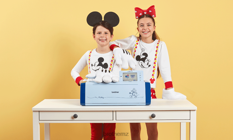 Equipment Brother ScanNCut SDX2250D Disney home hobby scanning and cutting machine